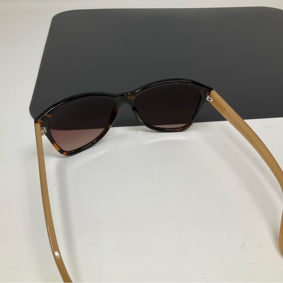 Ivanka Trump sunglasses main image 12